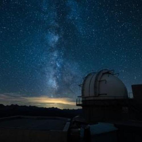 Pic du midi la nuit (RICE) © P. Meyer - AE MEDIAS