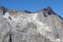 glacier_dossoue_vignemale_2018_l._journet_assos_moraine.jpg