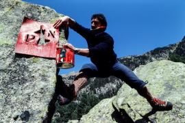 marquage_limite_parc_national_pyrenees_jean-claude_caens_par_emmanuel_saillerbd.jpg