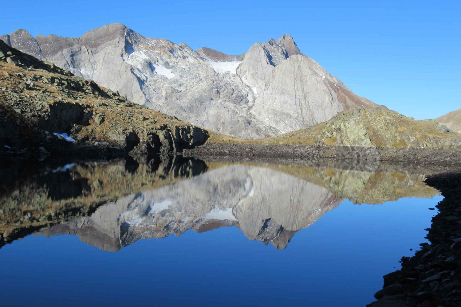 glacier_ossou_association_moraine_2022_3.jpg