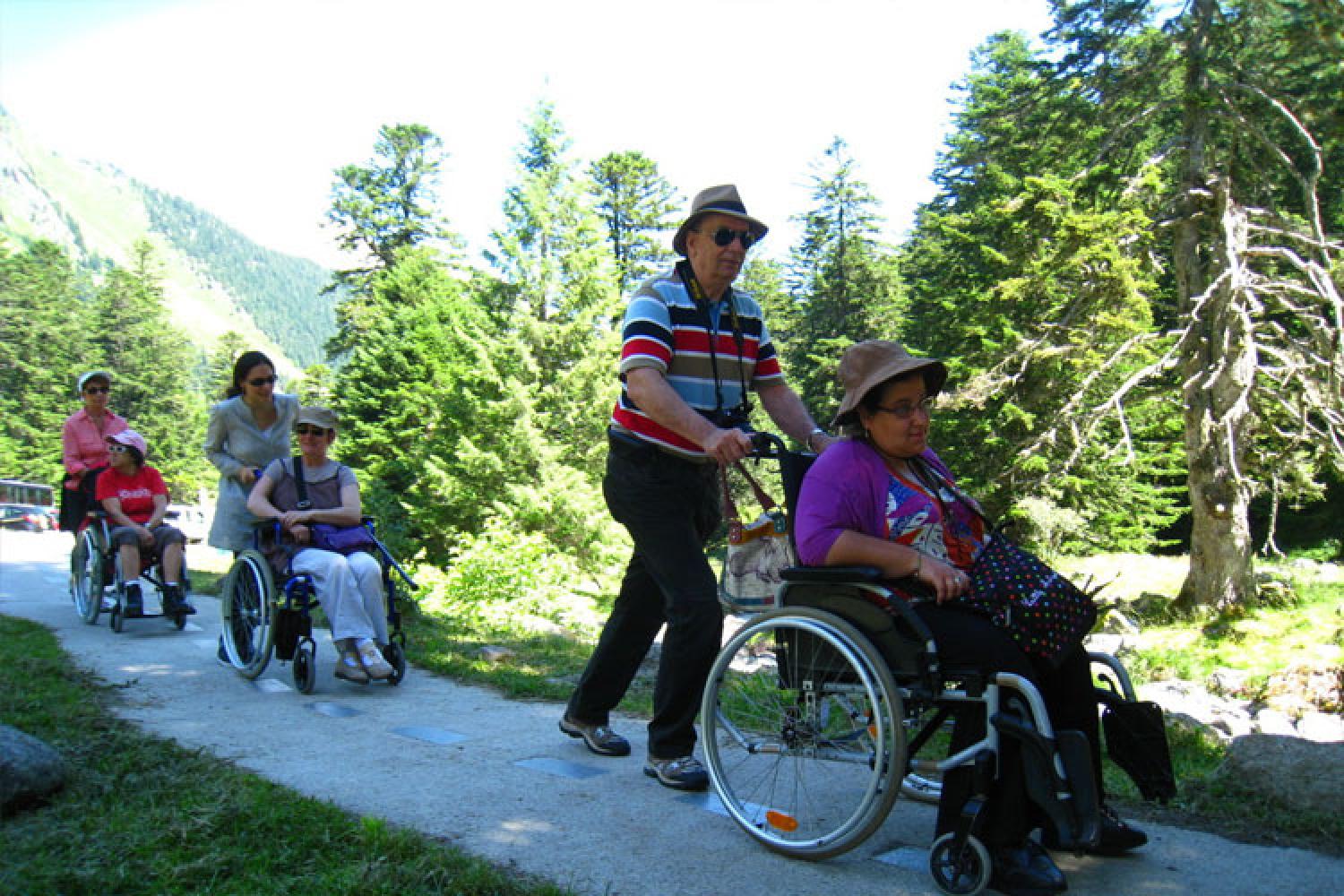 tourisme-handicap-14220.jpg